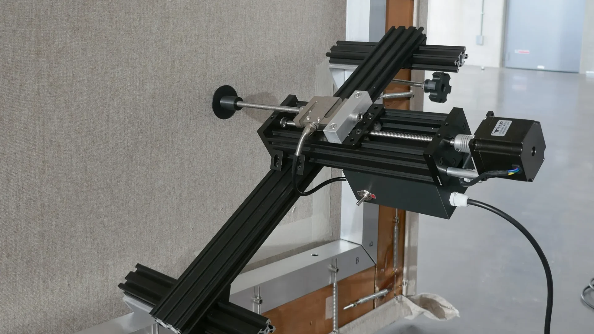 displacement tester